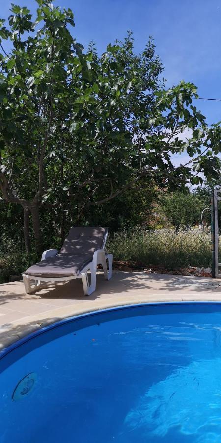 Chillout Apartments With Pool Patricia Фажана Экстерьер фото