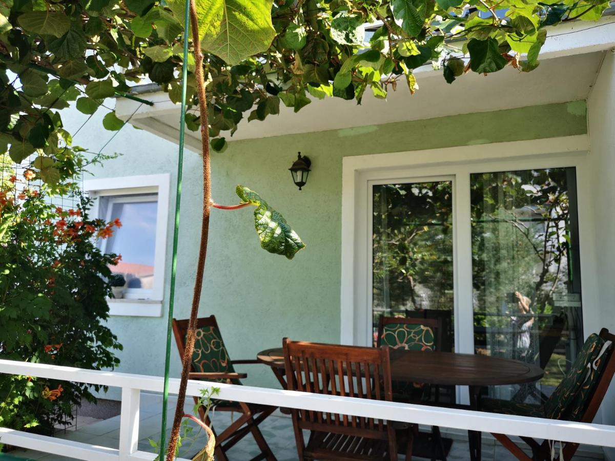 Chillout Apartments With Pool Patricia Фажана Экстерьер фото