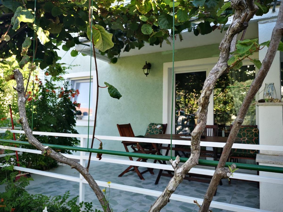 Chillout Apartments With Pool Patricia Фажана Экстерьер фото
